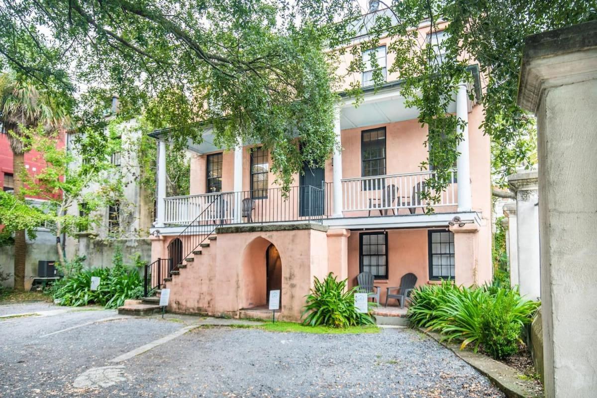 Unique & Charming 1 Bedroom One Block To King St Charleston Exterior photo